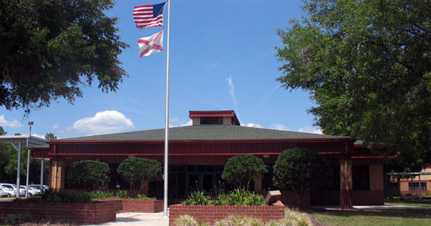 Photo of Woodlands Elementary School